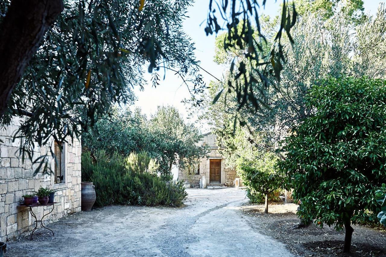Aegina Nikolaou Art Residence מראה חיצוני תמונה